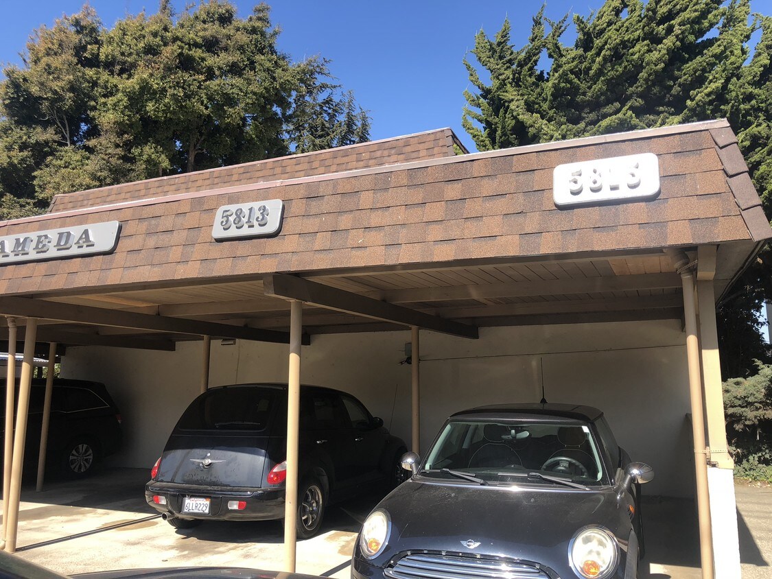 Foto principal - 5815 Alameda Ave