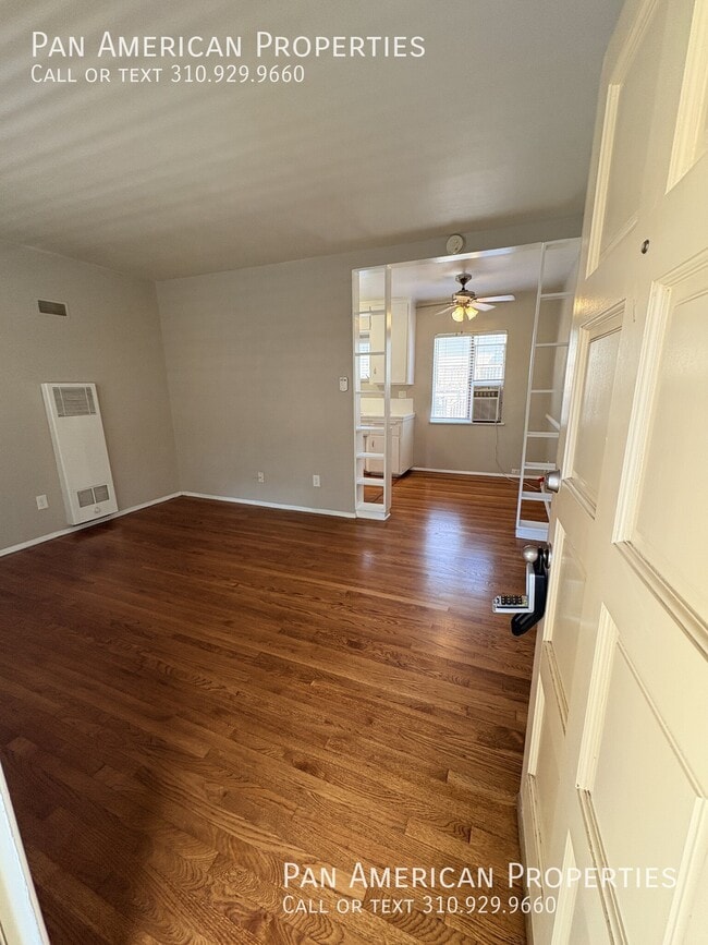 Building Photo - 335 S Los Robles Ave