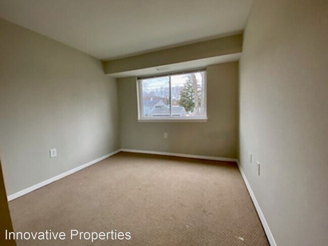 Building Photo - 2 br, 2 bath House - 208 Victor Parkway, #A