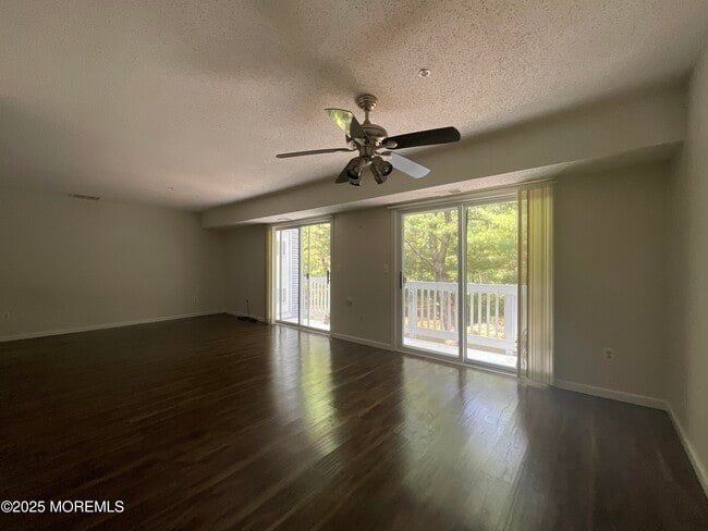Building Photo - 411 Schley Ave
