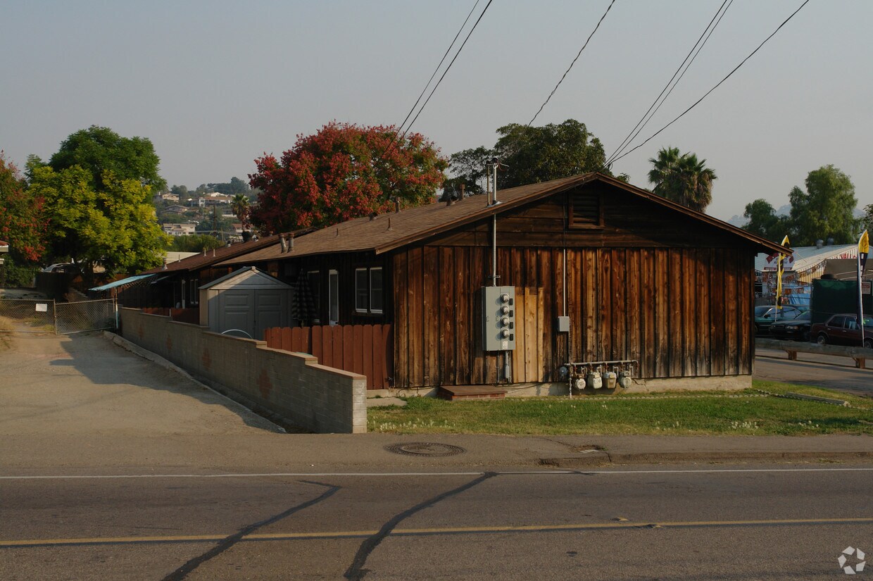 Foto del edificio - 8718-8724 Troy St