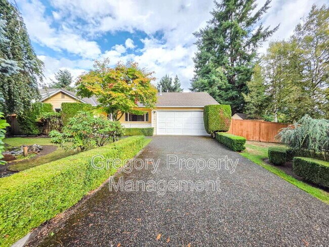 Foto del edificio - 4155 West Lake Sammamish Pkwy NE
