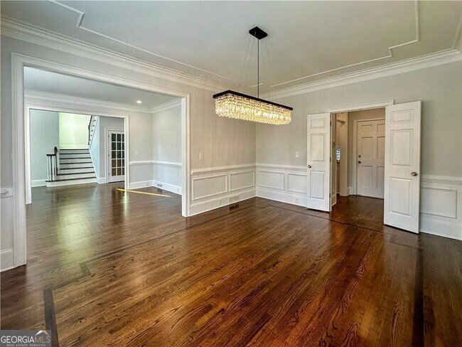 Building Photo - 2660 Coachmans Cir