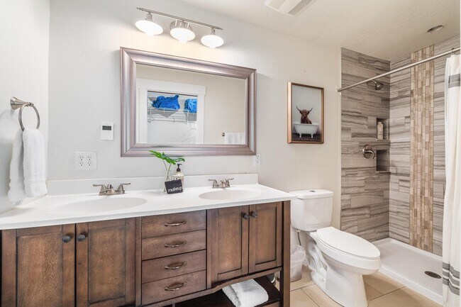 Foto del edificio - 924 6th St