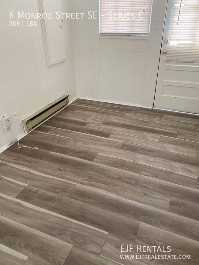 Foto del edificio - 6 Monroe St SE