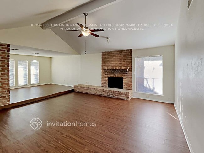 Foto del edificio - 15834 Fox Springs Dr