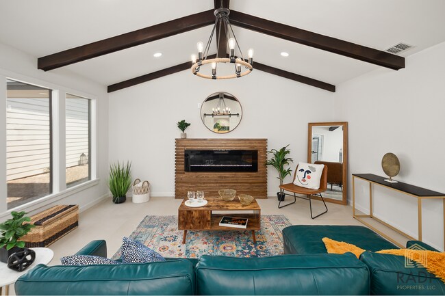 Foto del edificio - Charming Country Retreat with Modern Elegance