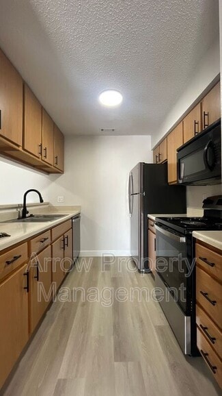 Building Photo - 2340 N 44th St