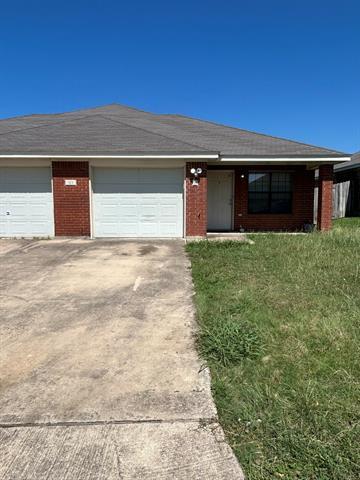 Foto del edificio - 313 Cedar Ridge Dr