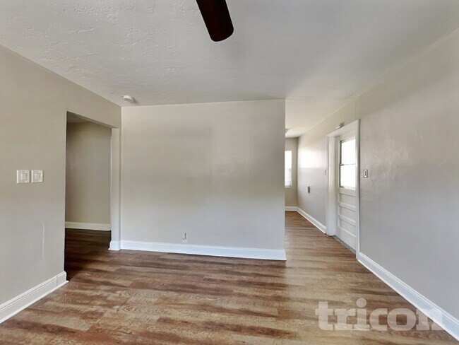 Foto del edificio - 3909 W Wallace Ave