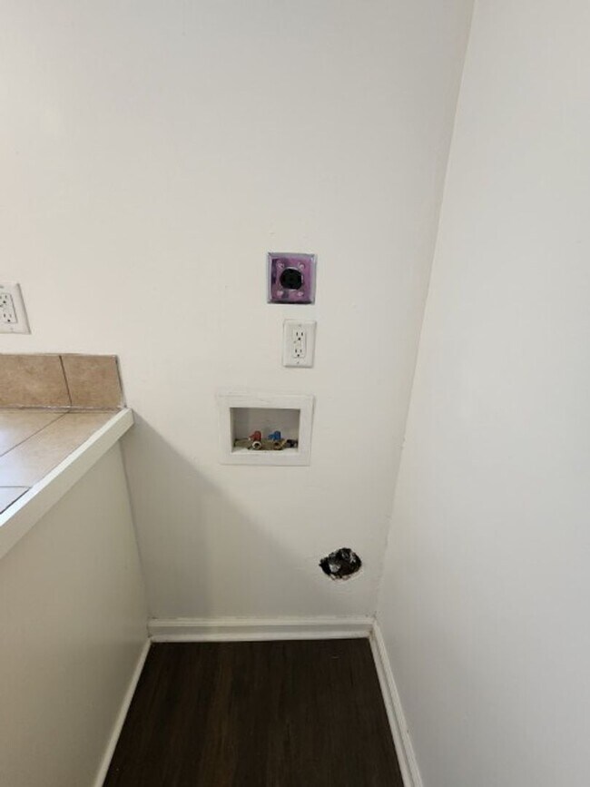Foto del edificio - 4513 Atkins St