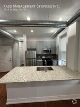 Building Photo - 1444 W Erie St