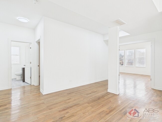 Foto del edificio - 398 W Lincoln Hwy