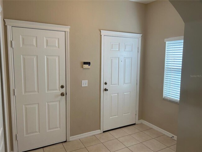 Building Photo - 5603 Tanagergrove Way