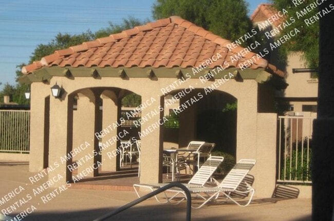 Building Photo - 3491 N Arizona Ave