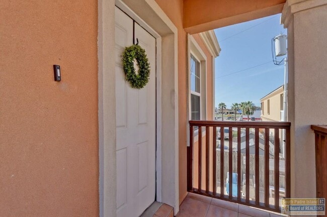 Foto del edificio - 102 E Capricorn Dr