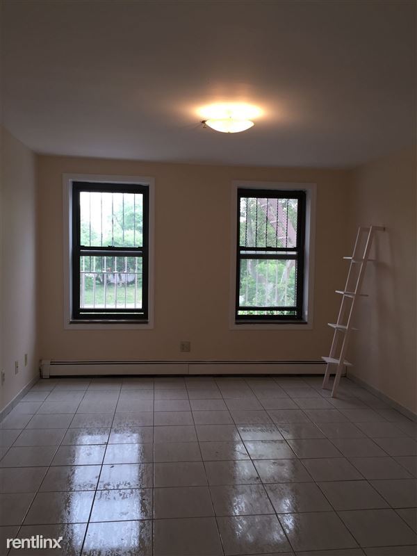 Primary Photo - 276 Knickerbocker Ave