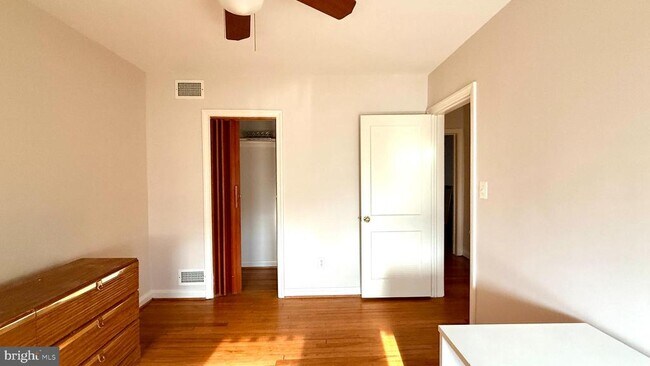 Foto del edificio - 1717 Northview Rd