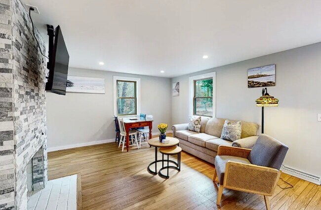 Foto del edificio - 1232 Orleans Rd