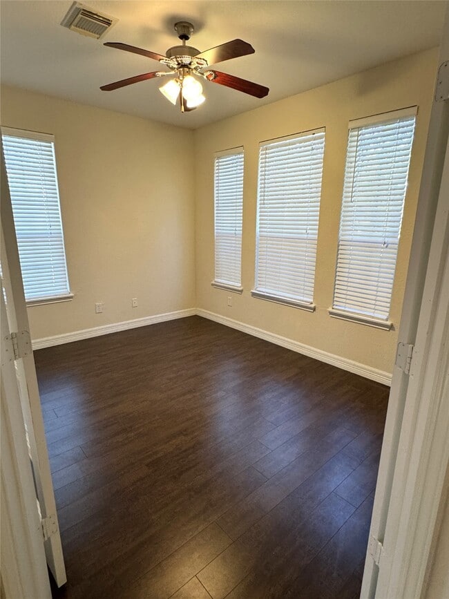 Building Photo - 6003 Marble Hollow Ln