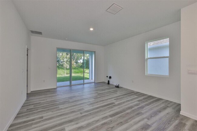 Foto del edificio - 4031 Westwood Flds Lp