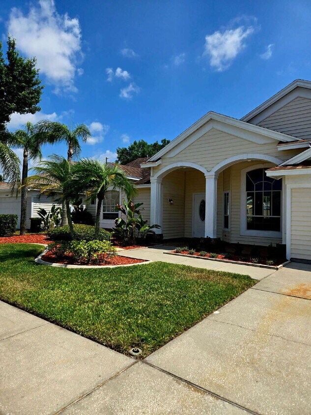 Primary Photo - 4/2 Pool Home with pool service included