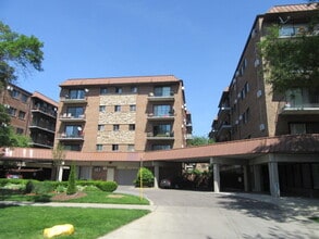 Building Photo - 2317 N Neva Ave