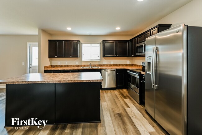 Foto del edificio - 10031 Orchid Spring Ln