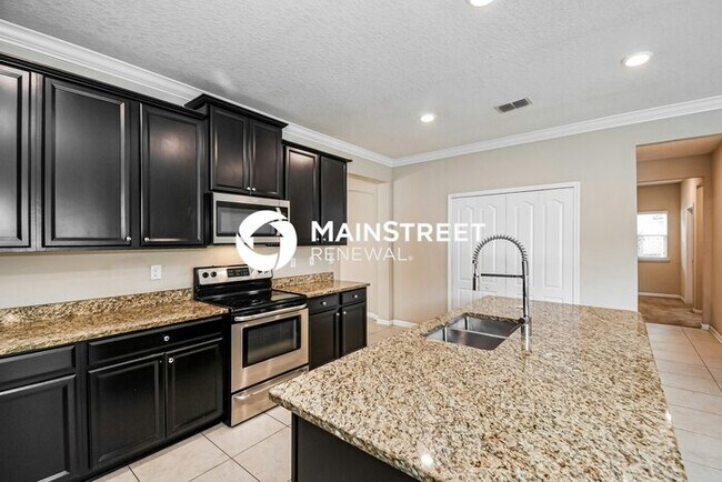 Foto del edificio - 4 Bedroom Pet-Friendly Home in Jacksonville, FL with Main Street Renewal