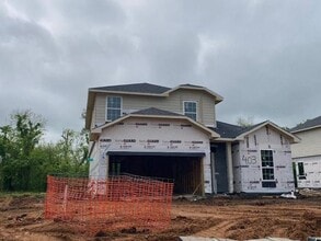 Building Photo - 407 Magnolia Ln