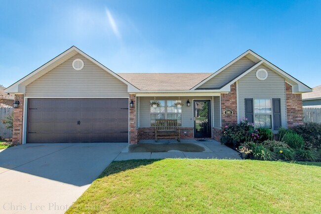 Foto del edificio - 3 Bedroom 2 Bath Home Near Wal Mart HQ!