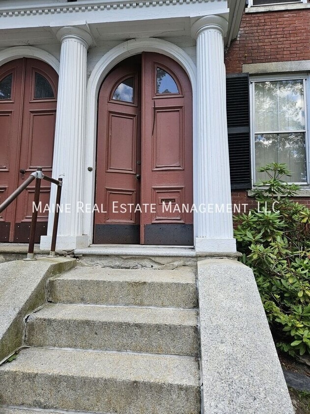 Primary Photo - 11 Hudson St