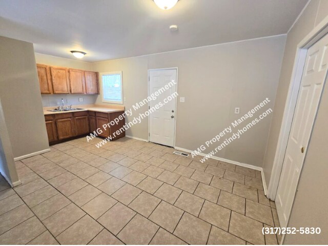 Building Photo - 6 Bingham Ct