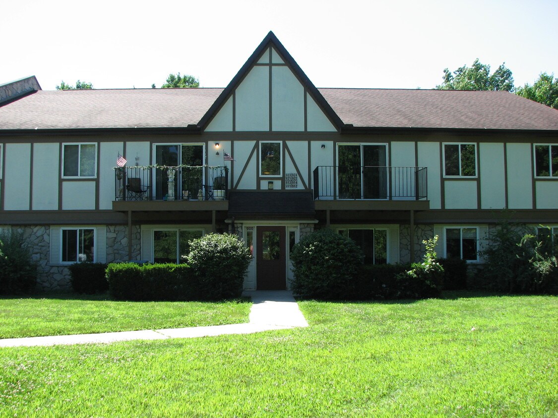 GOLFVIEW Apartments Bristol, IN