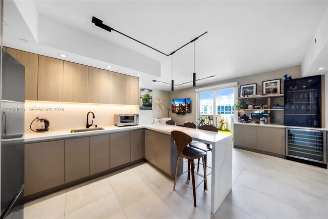 Foto del edificio - 1621 Bay Rd