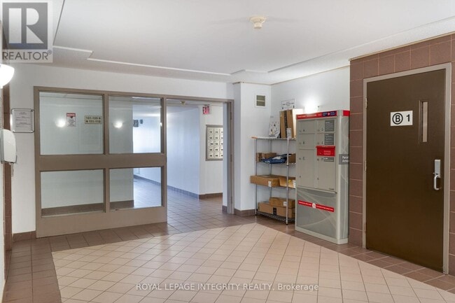 Building Photo - 270 Brittany Dr