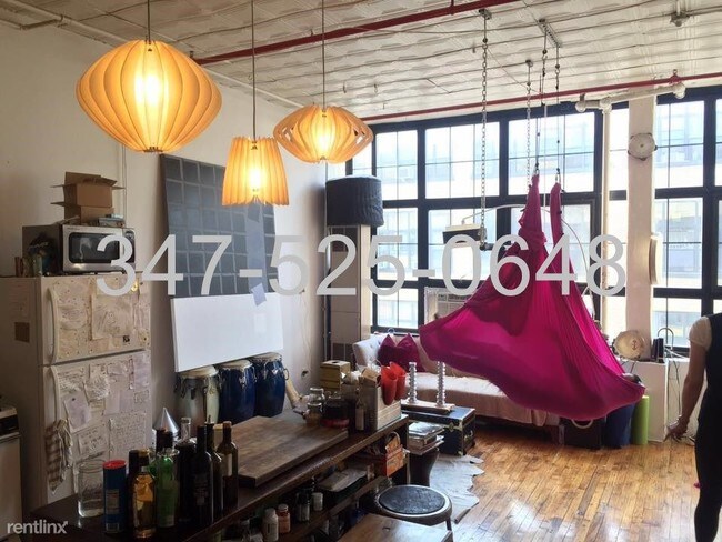 Building Photo - 221 McKibben St