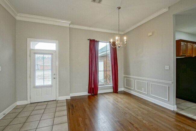 Building Photo - 12600 Woodland Hill Rd
