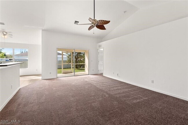 Foto del edificio - 114 SW 19th Terrace