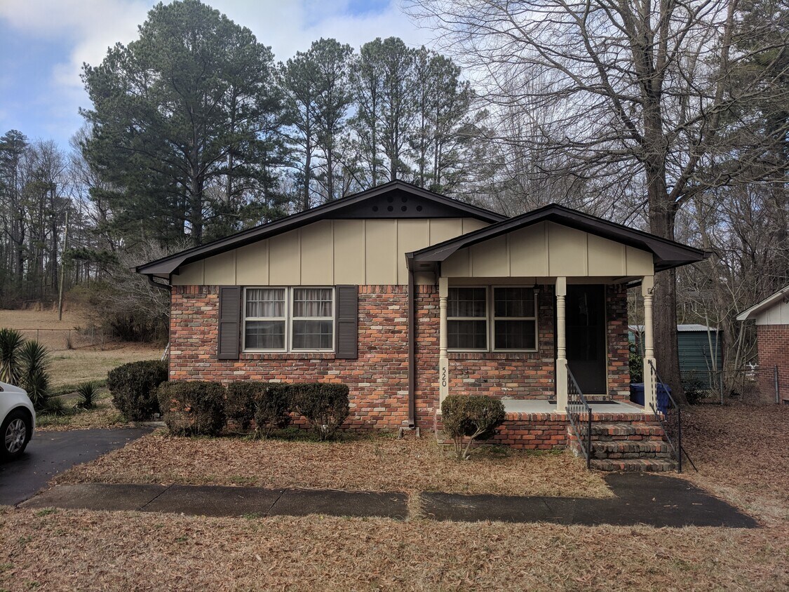 520 23rd Ave NE, Center Point, AL 35215 Apartments in Center Point, AL