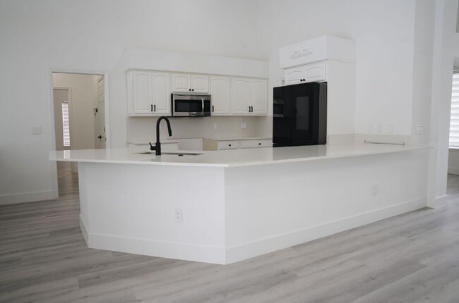 Foto del edificio - 3168 Whisper Wind Dr