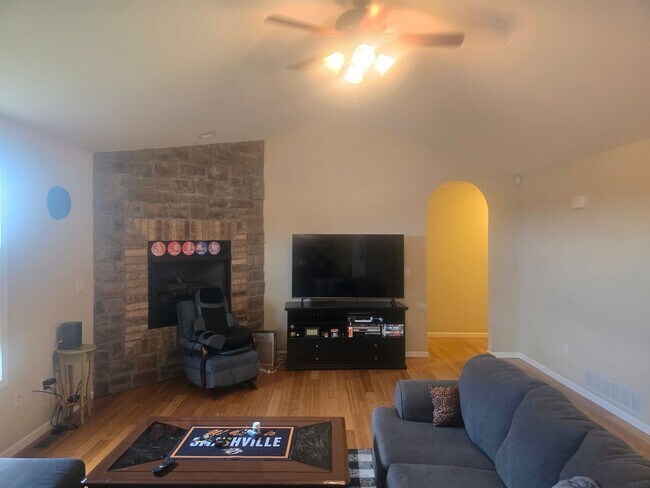 Foto del edificio - 161 Lyle Curtis Cir