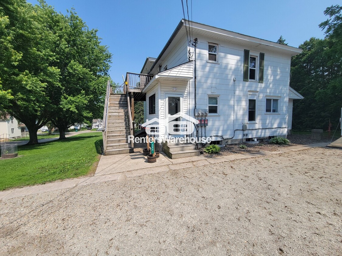 Primary Photo - 306 State Ave