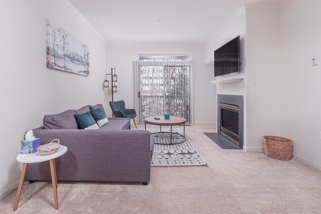 Foto del edificio - 8148 Amethyst Dr