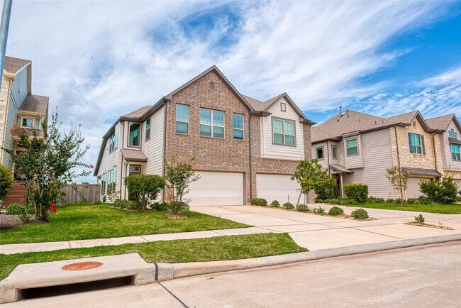 Foto del edificio - 2559 Terrace Point Dr