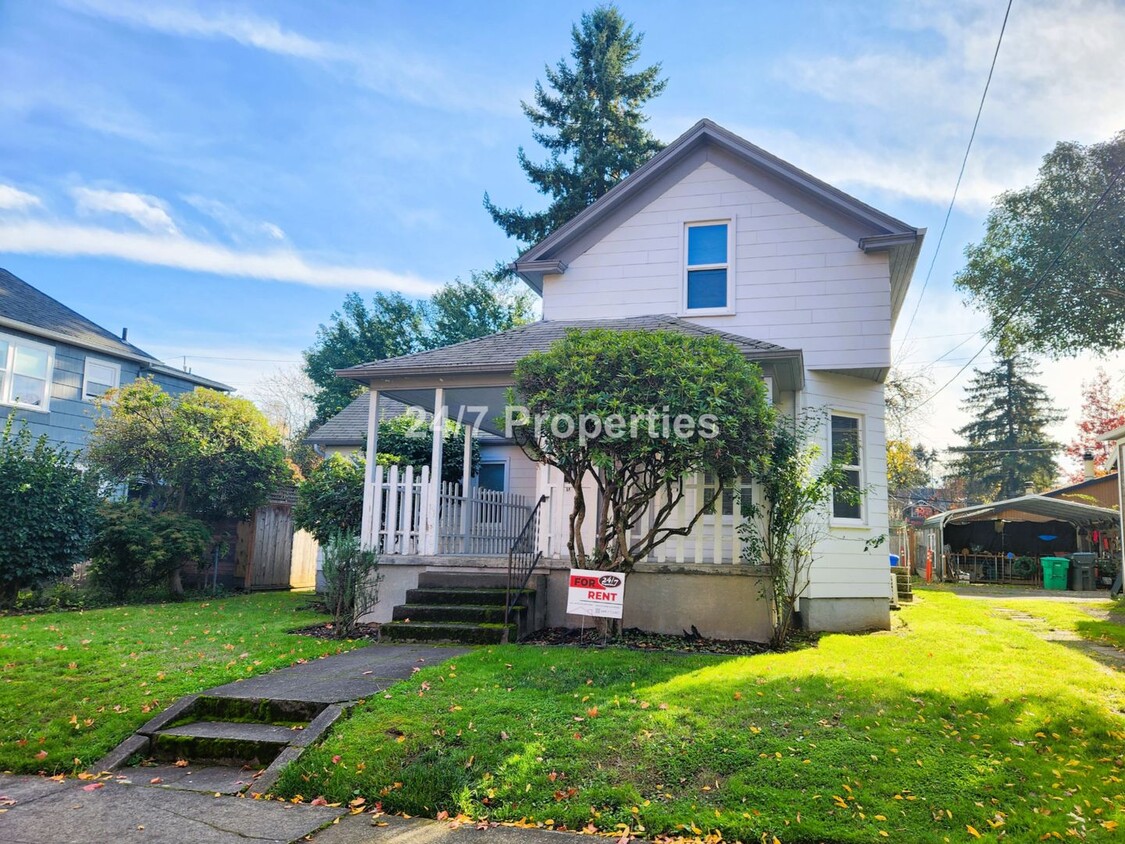 Primary Photo - Sellwood Charmer!