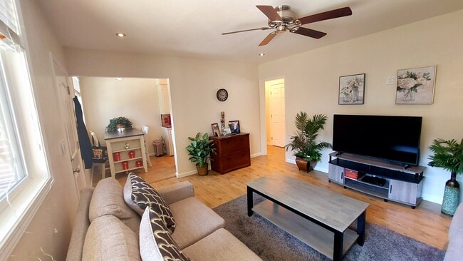 Photo - 3565 N E St Apartments