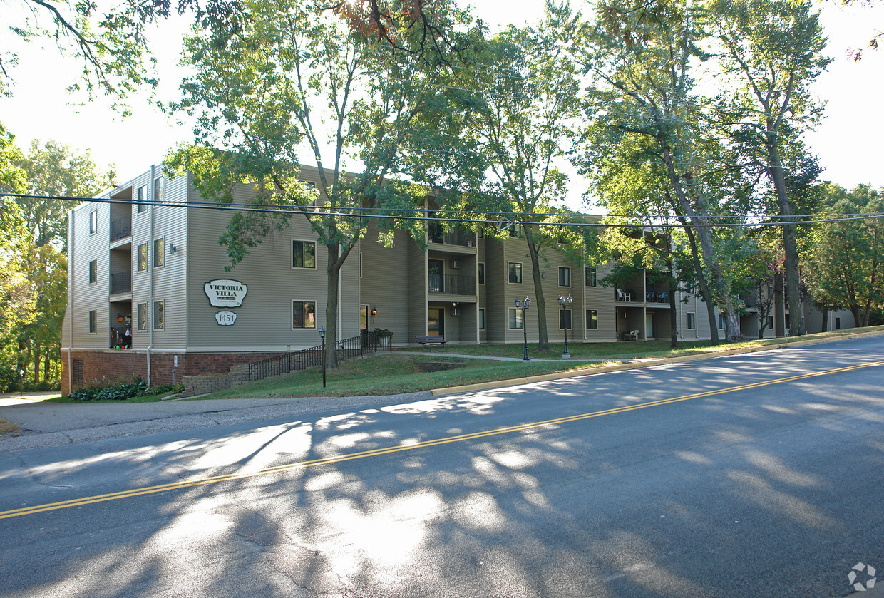 Building Photo - Victoria Villa