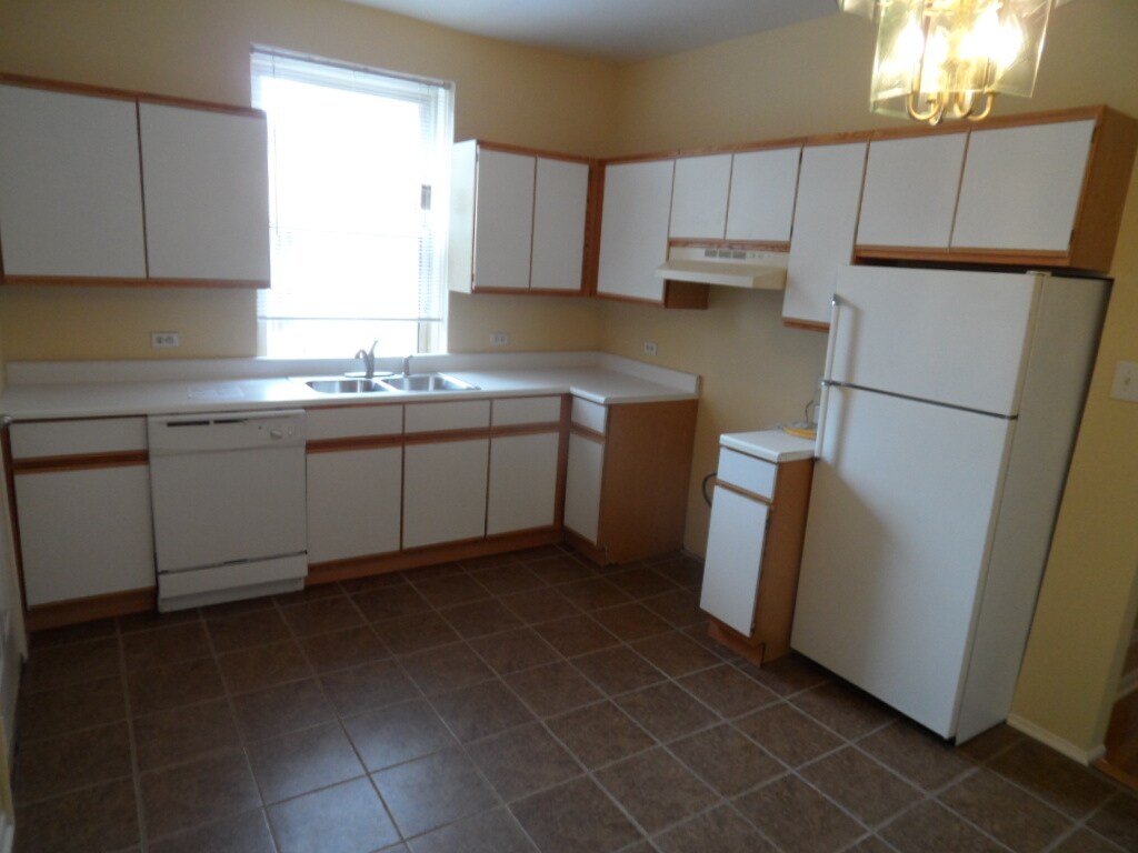Primary Photo - 1523 W Farwell Ave
