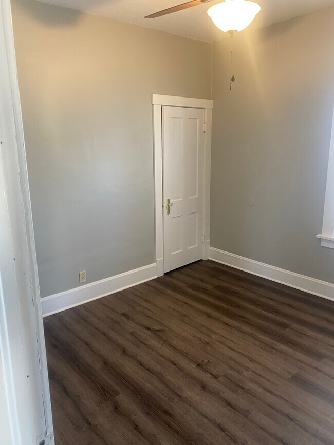 Foto del edificio - 7761 State St